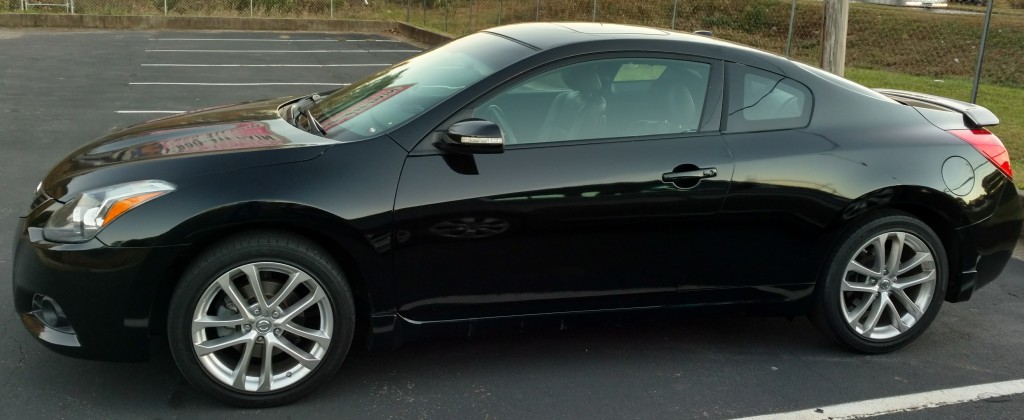 2011 Nissan Altima SR Coupe Super Black 3.5 v6 6spd manual transmission